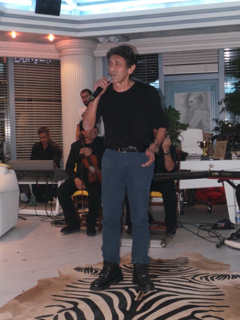 Mehmet-Zühre Dalmaz... EVLİLİKTE 4. YILLARINI KUTLADILAR! galerisi resim 22