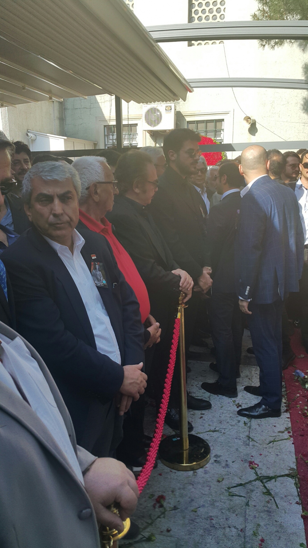 Oya Aydoğan...GÖZYAŞLARI İÇİNDE SON YOLCULUĞUNA UĞURLANDI!.. galerisi resim 13