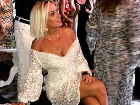 Saba Tümer... "SEVİŞİNCE AŞK ALEVLENİR TAVAN YAPAR"