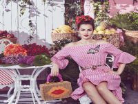 Fahriye Evcen... "ŞİMDİ MODA NAKIŞLI"!..