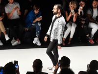 Gökhan Türkmen... 'AYSEL' DEFİLESİNDE!