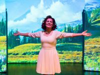 Betül Arım... HEM YAZDI, HEM OYNADI!