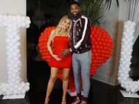Khloe Kardashian... ANNE OLDU!..